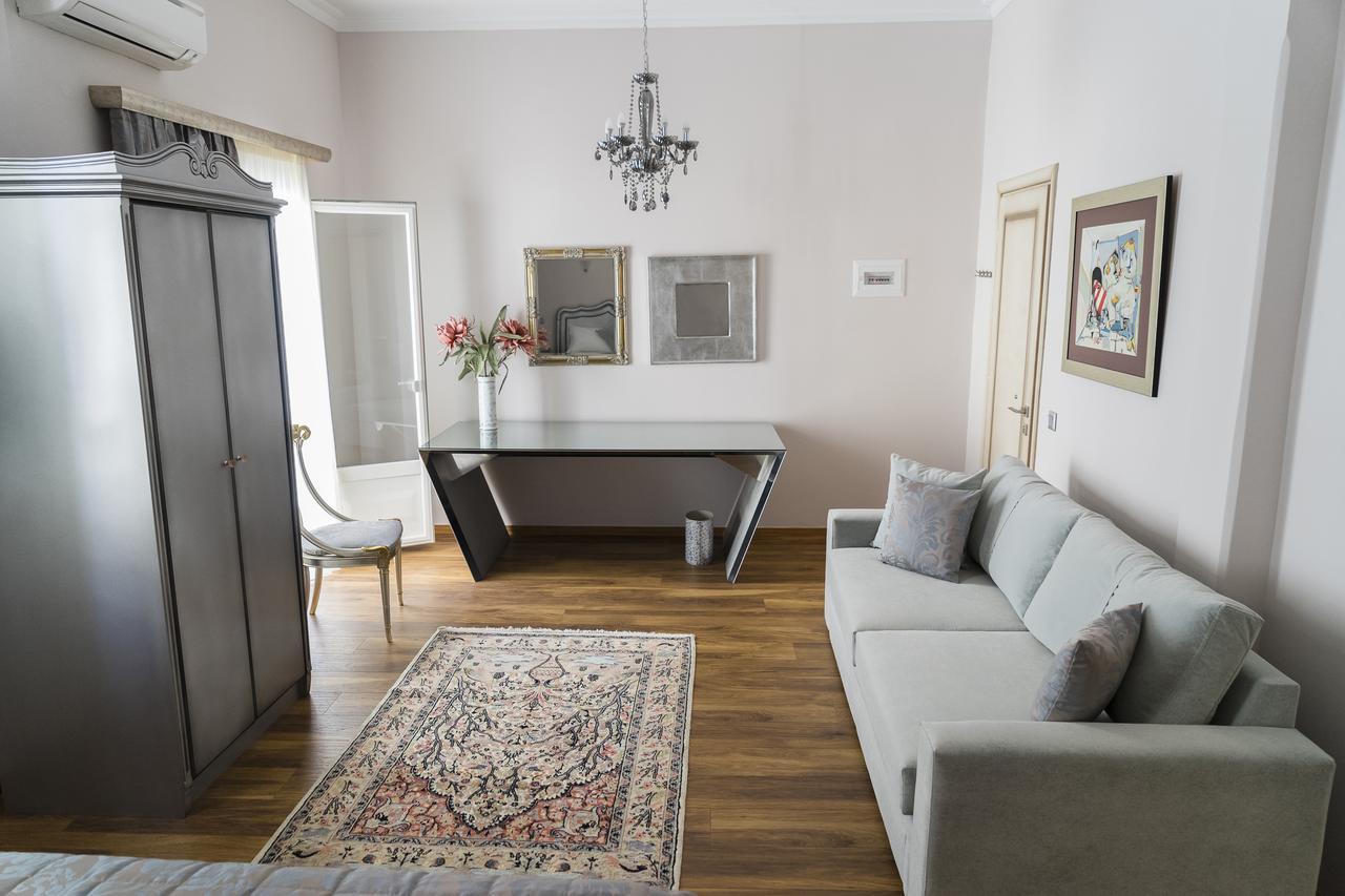וריה Le Bijou Luxury Rooms & Suites מראה חיצוני תמונה